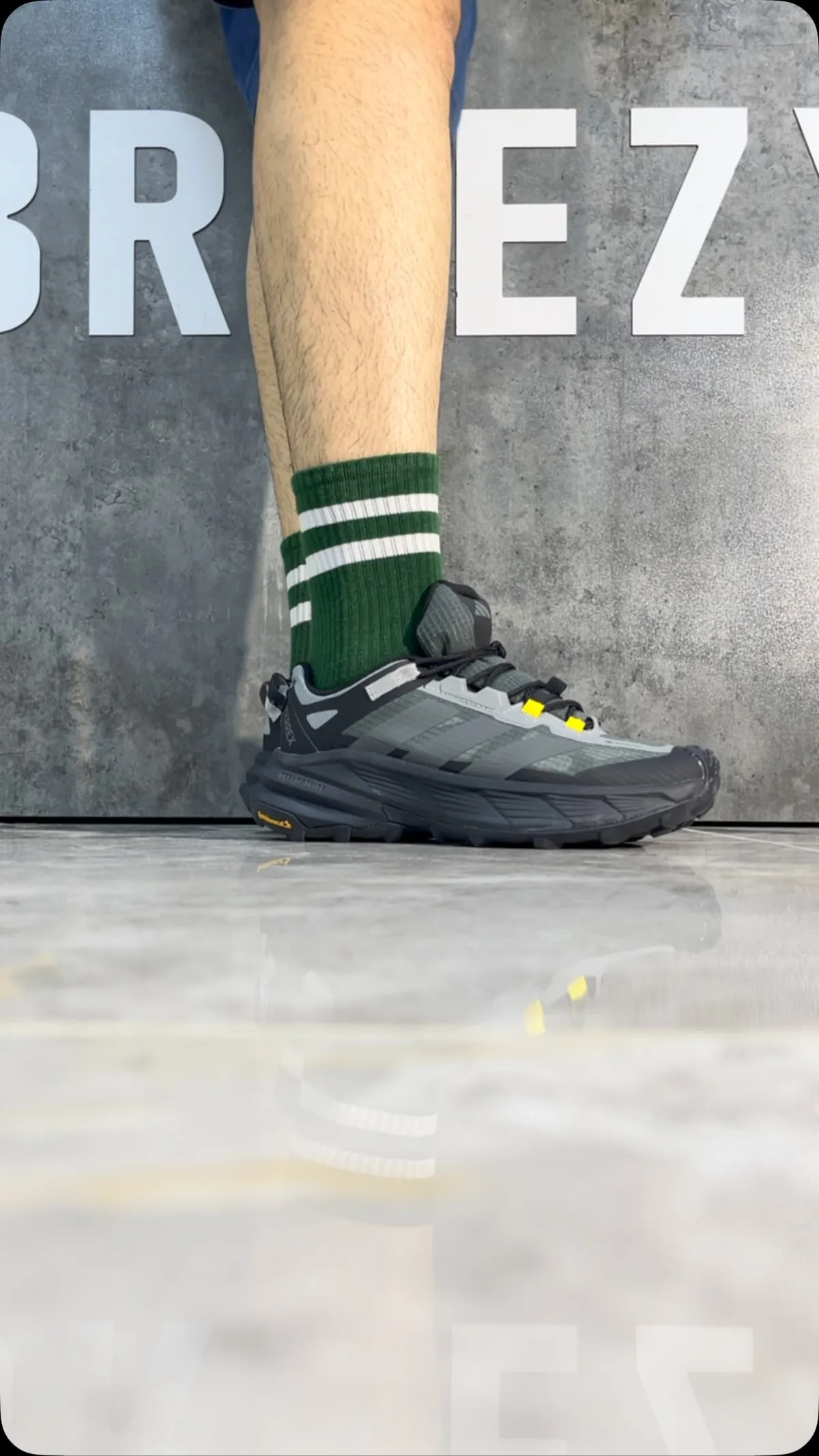 Sports Shoes