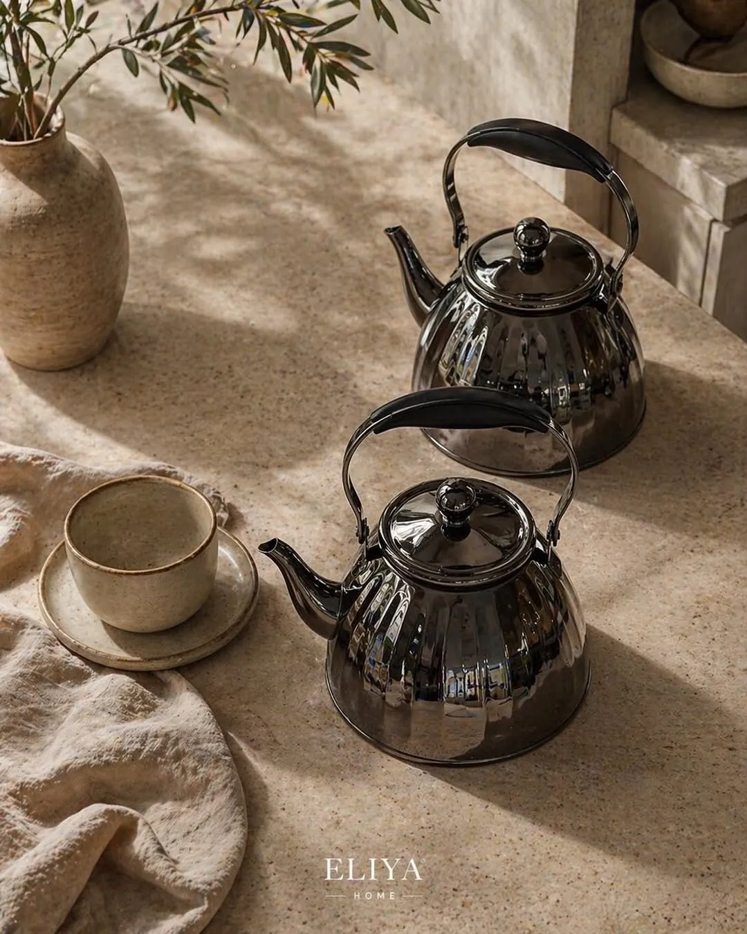 Vicalina Kettle and Teapot Set