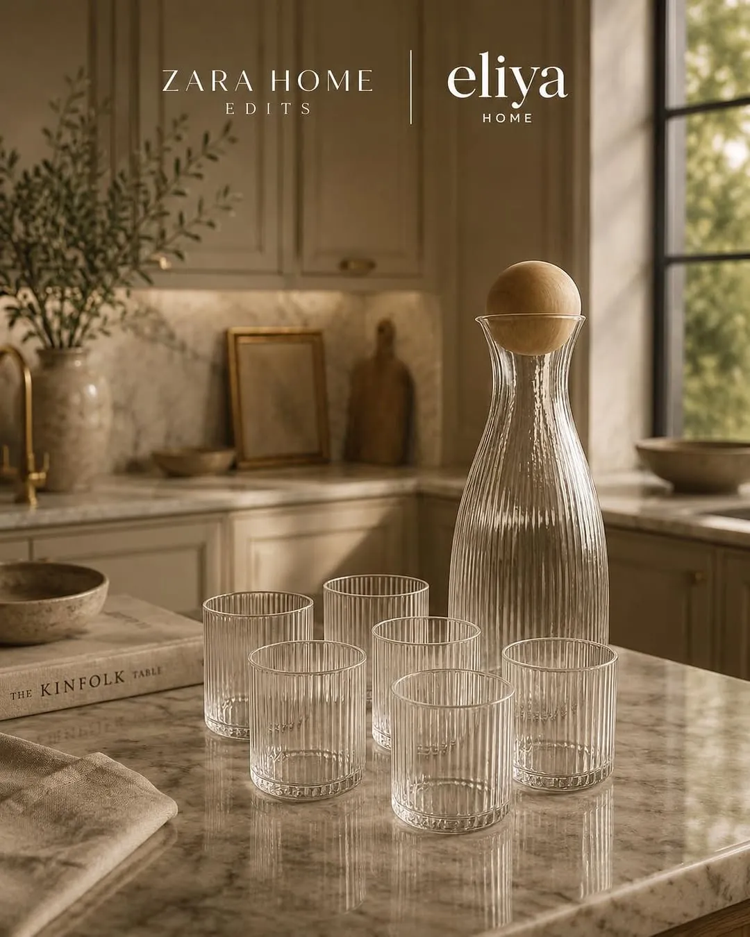 Sراحی Set with 6 Glass Cups