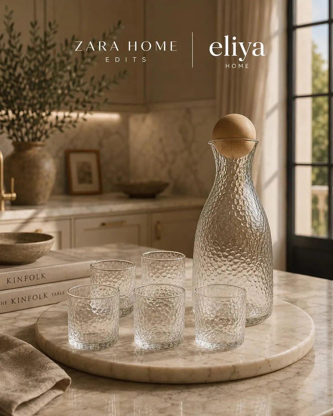 Sراحی Set with 6 Glass Cups