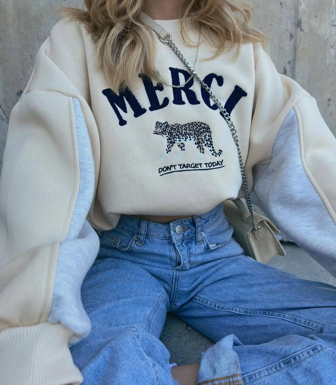 Women's Graphic Sweatshirt