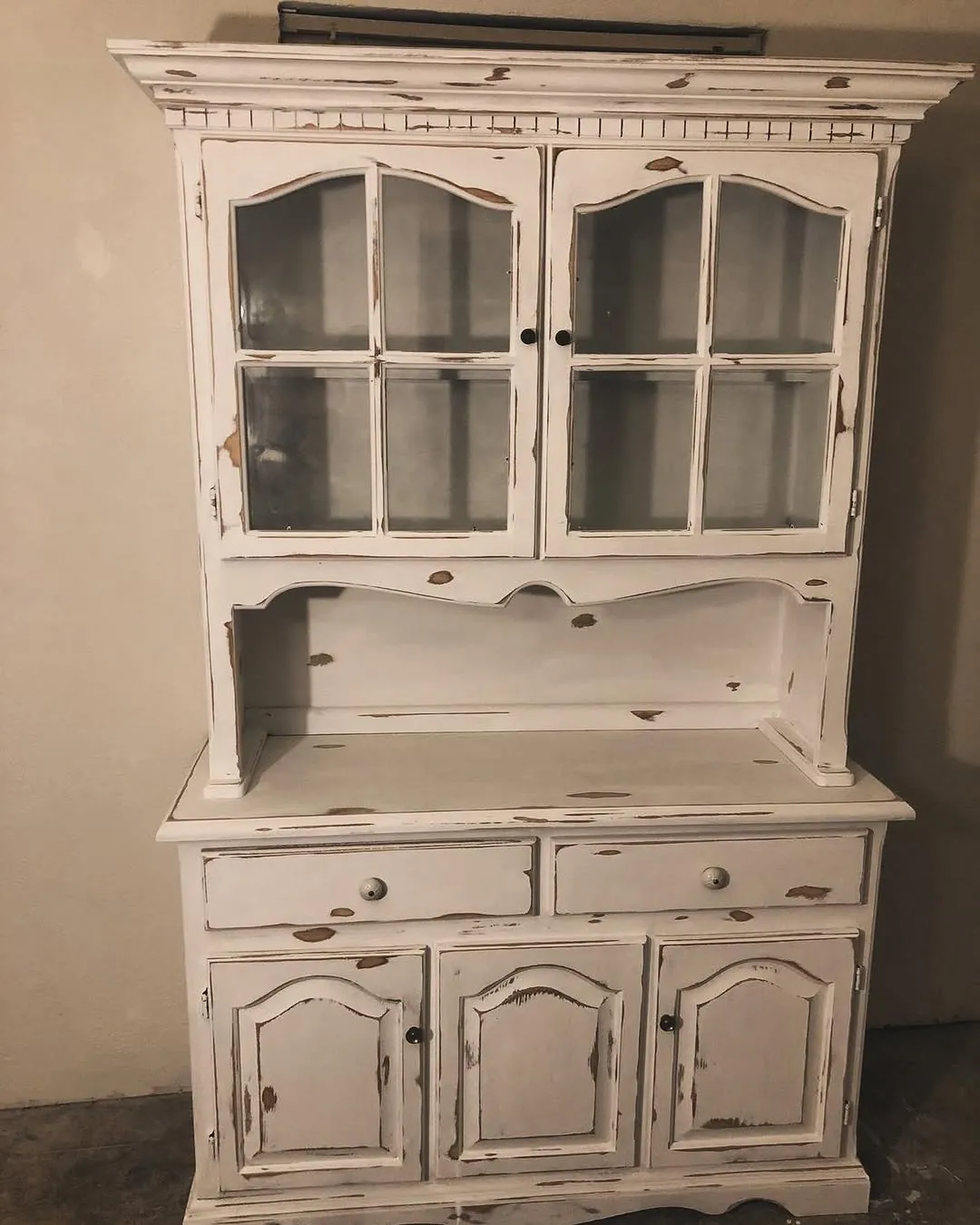Vintage White Wooden Cabinet