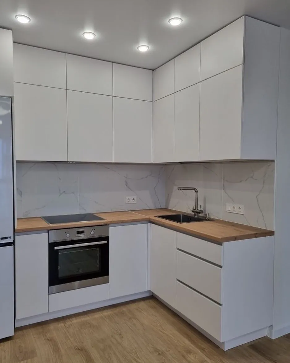 Modern White L-Shaped Kitchen Cabinet Set