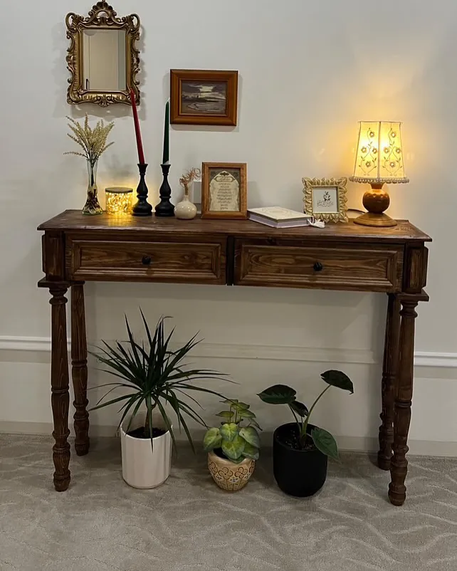 Classic Wood Carved Console Table