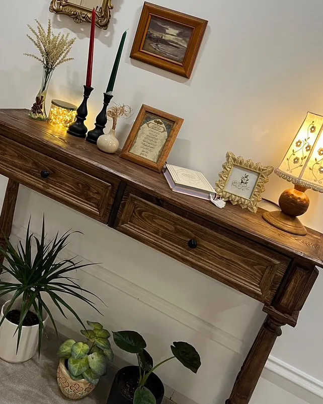 Classic Wood Carved Console Table
