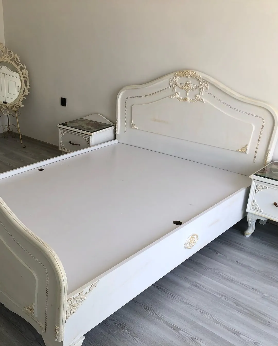 Classic White Dressing Table with Mirror and Chair