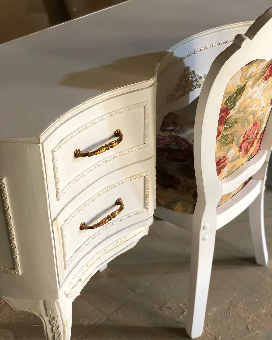 Classic White Dressing Table with Mirror and Chair