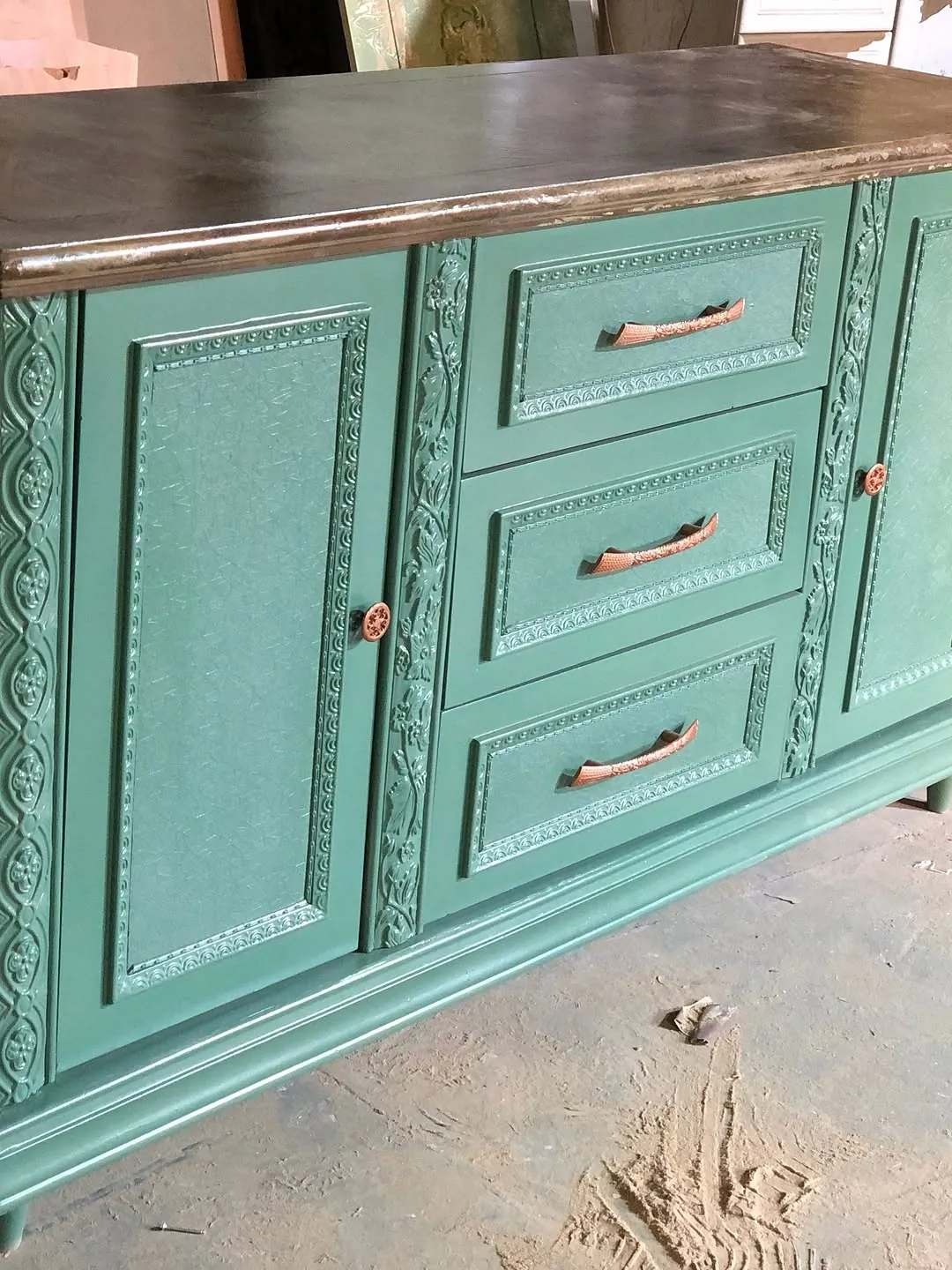 Green Classic Sideboard Cabinet