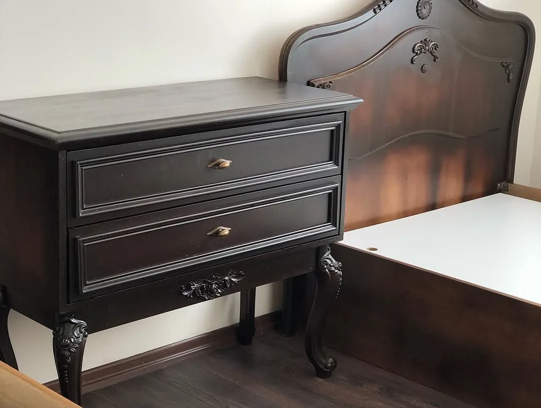 Classic Wooden Single Beds with Nightstand