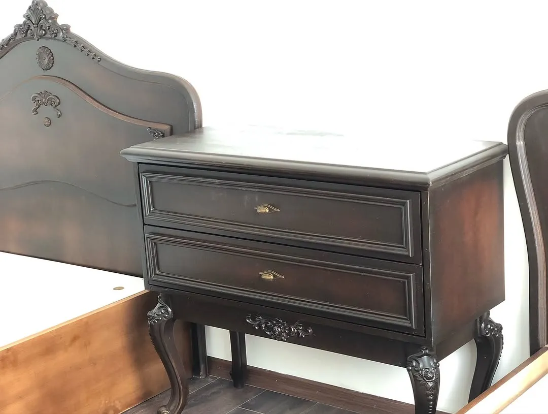 Classic Wooden Single Beds with Nightstand