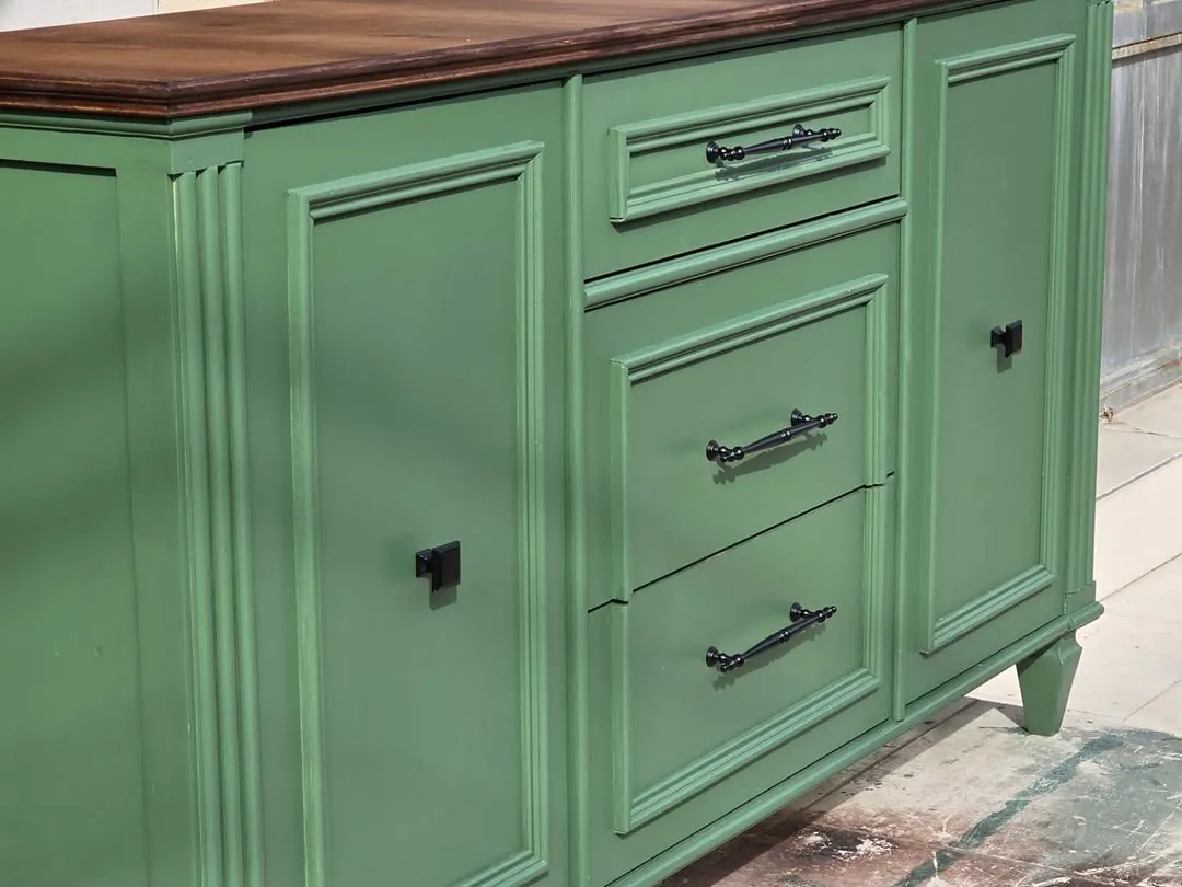 Green Classic Sideboard Cabinet