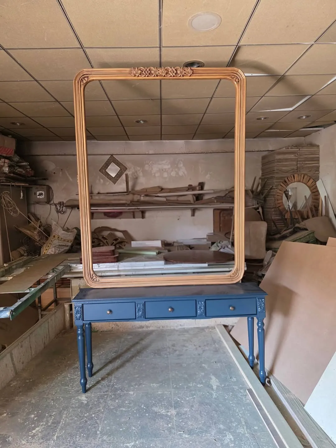 Classical Dressing Table with Mirror