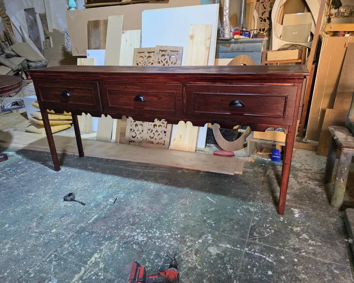 Classic Living Room Furniture Set