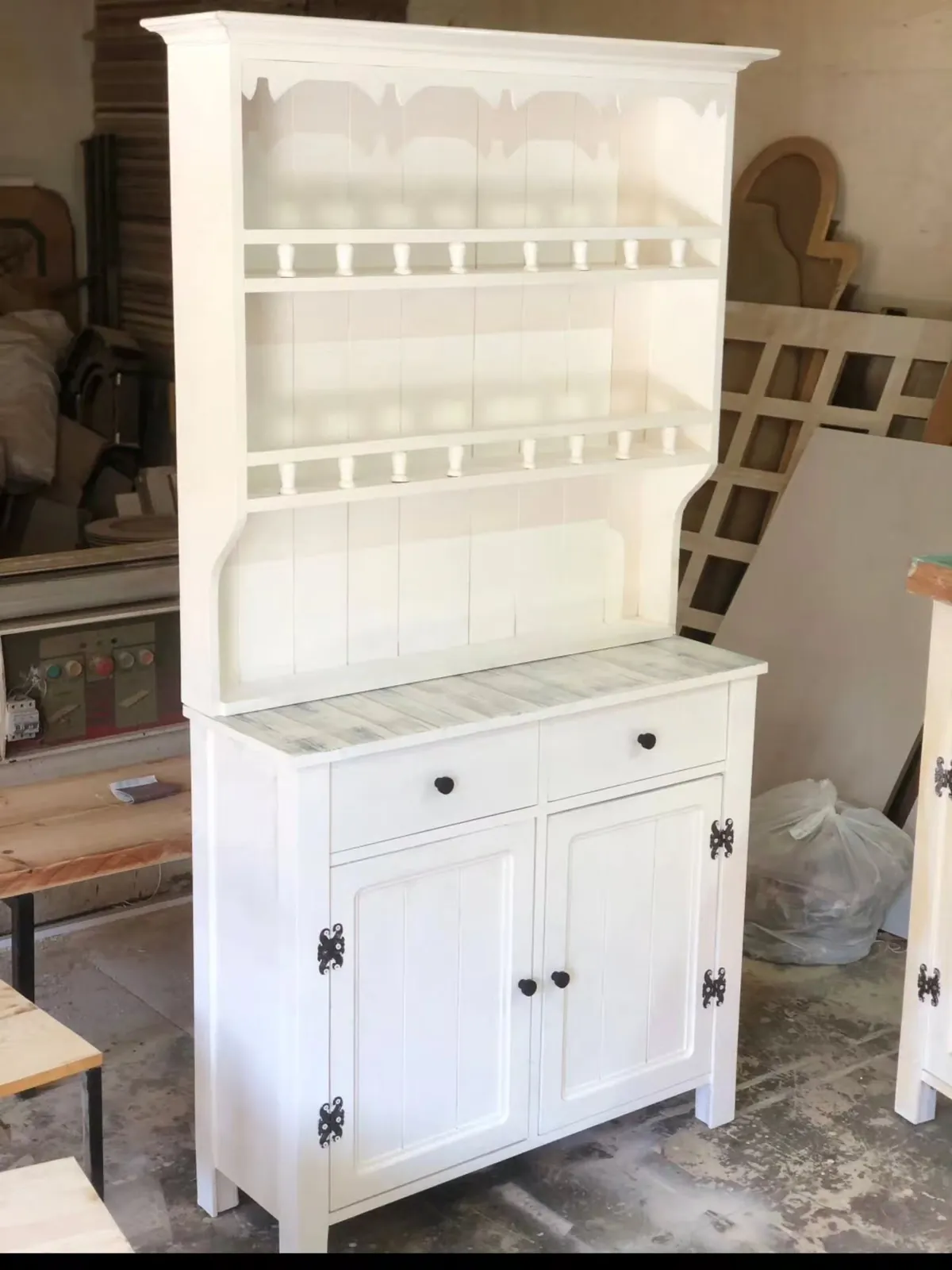White Wooden Kitchen Cabinet with Shelves