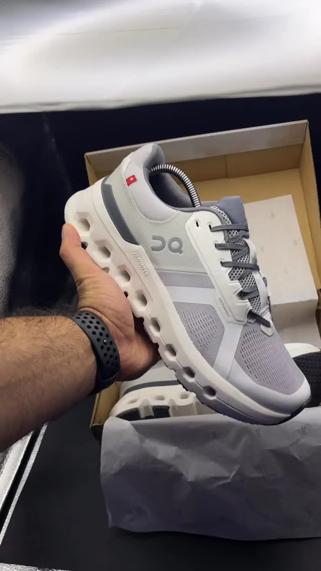 On Running Cloudrunner 2 Shoes