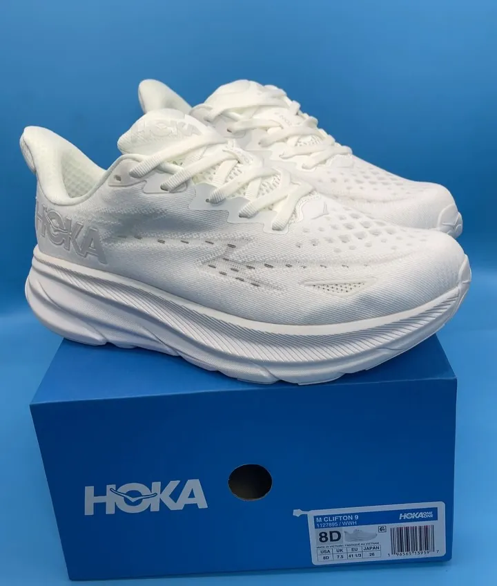 HOKA Clifton 9 Running Shoes