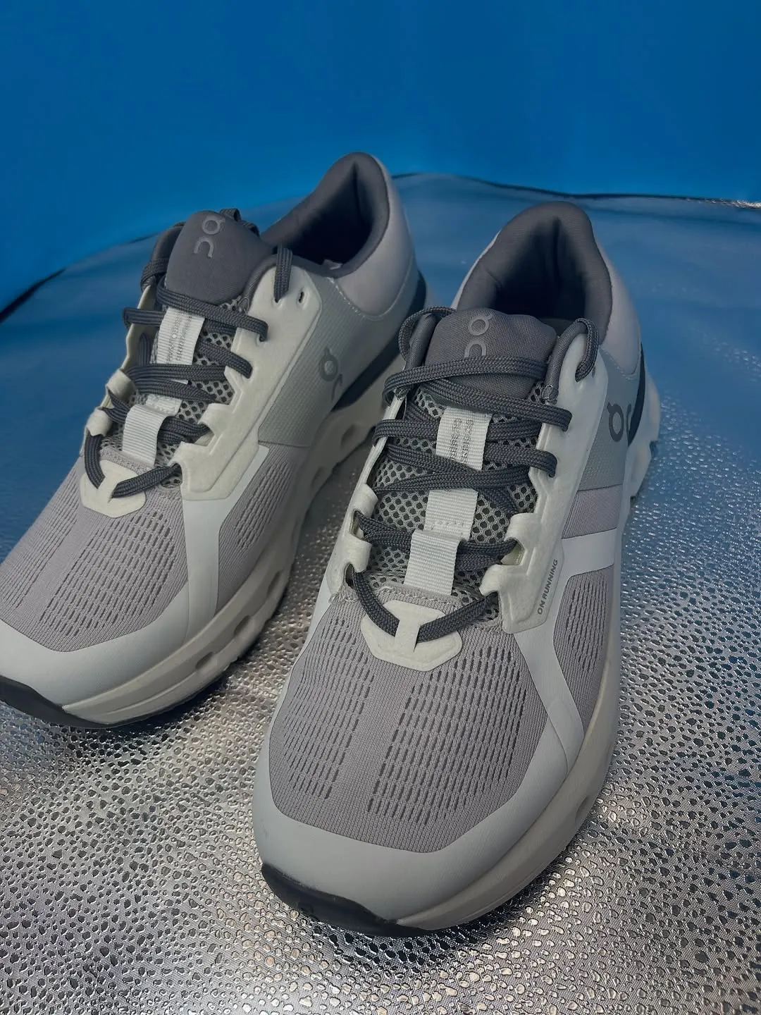 On Running Cloudrunner 2 Shoes