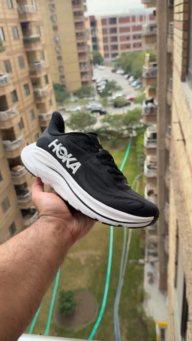 Hoka Clifton 10 Running Shoes