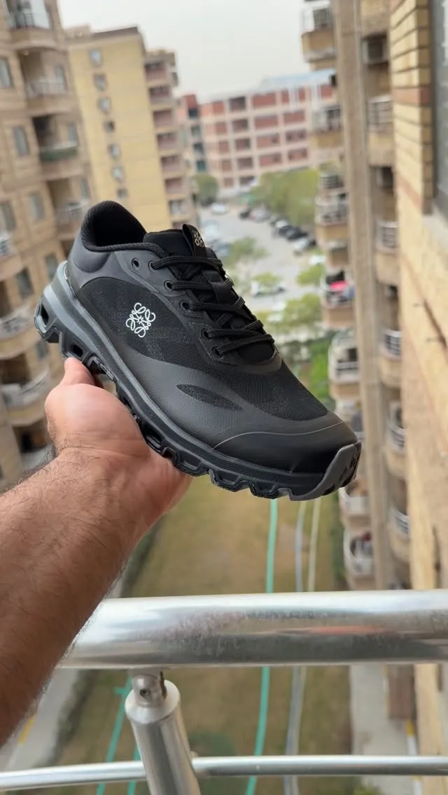 On Running Cloudventure 2 Shoes