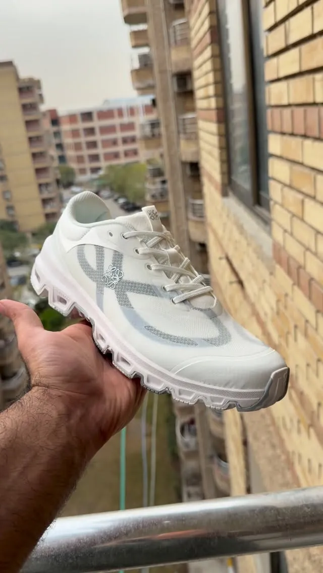 On Running Cloudventure 2 Shoes