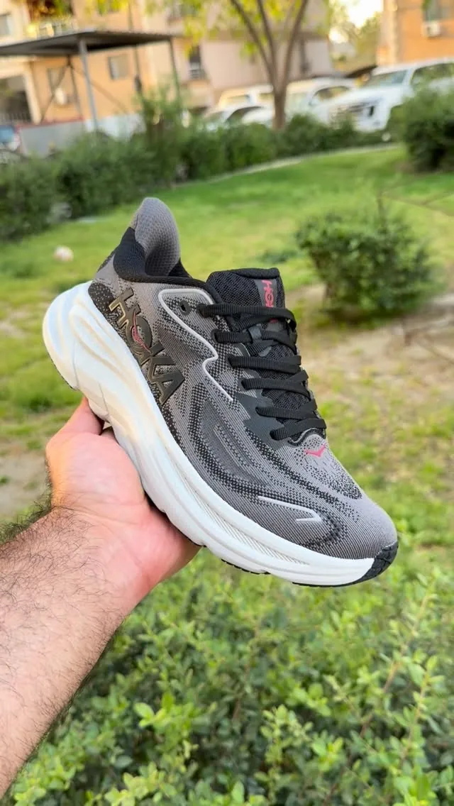 Hoka Clifton 10 Running Shoes