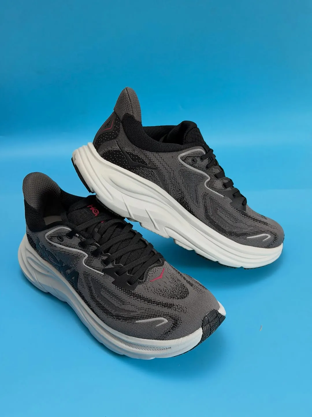 Hoka Clifton 10 Running Shoes