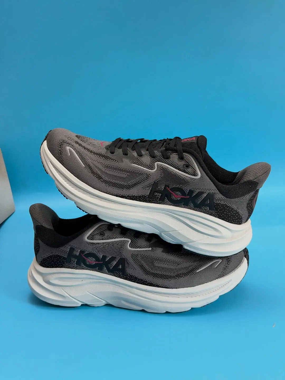 Hoka Clifton 10 Running Shoes