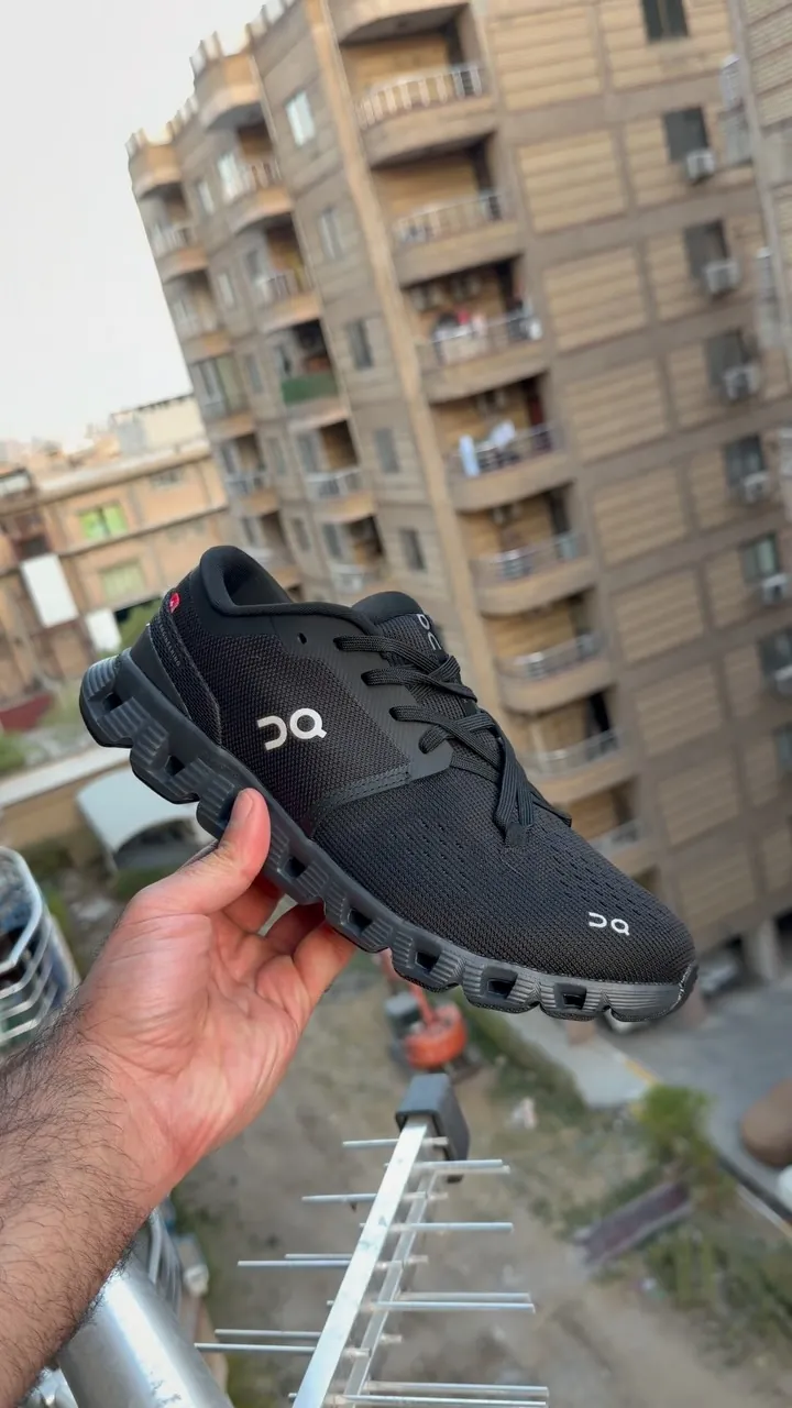 On Cloud X4 Running Shoes