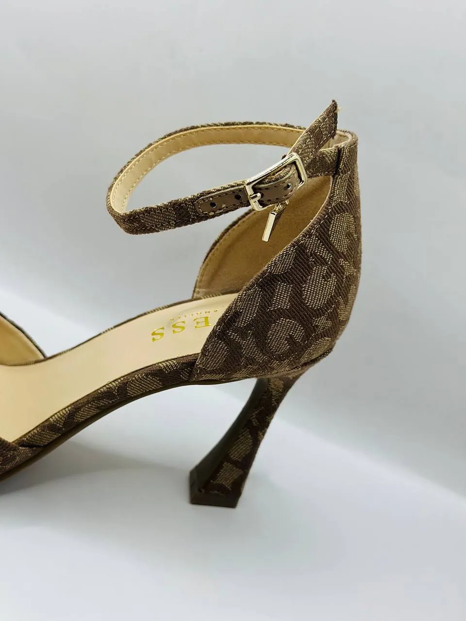 Guess Gold Patterned High Heels Size 6.5