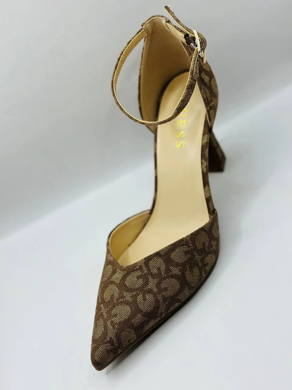 Guess Gold Patterned High Heels Size 6.5