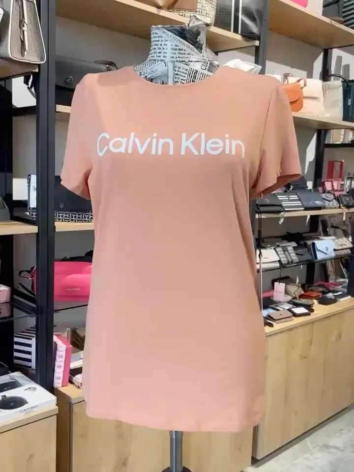 Calvin Klein T-Shirt
