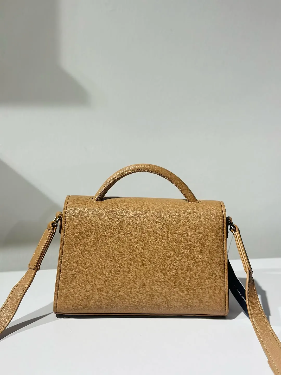 Tommy Hilfiger Leather Handbag