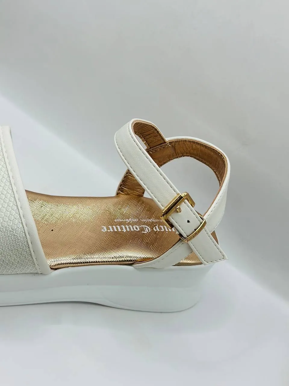 White Juicy Club Platform Sandals Size 7.5
