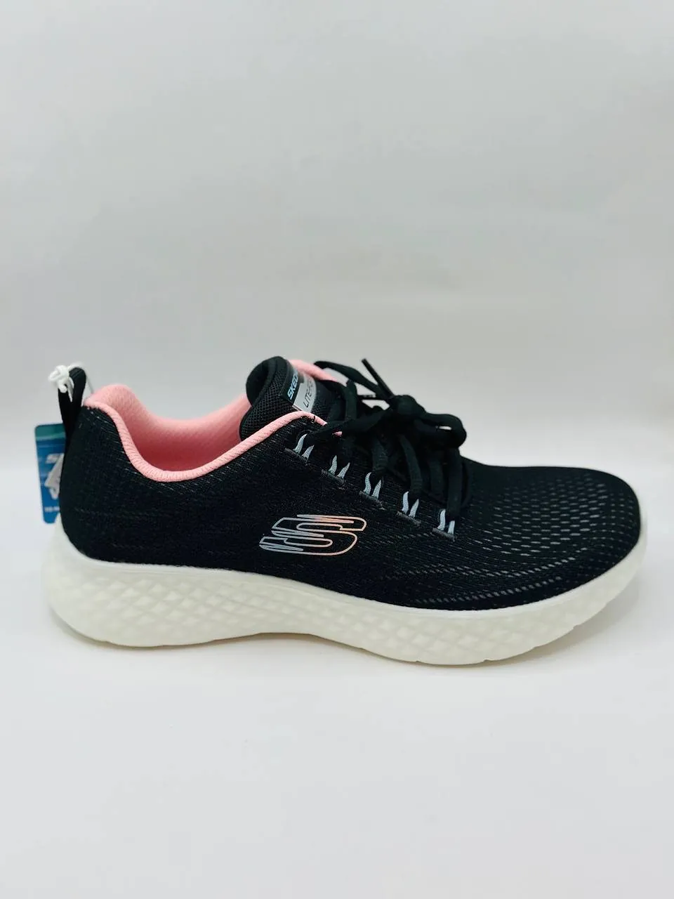 Skechers Black and Pink Sneakers