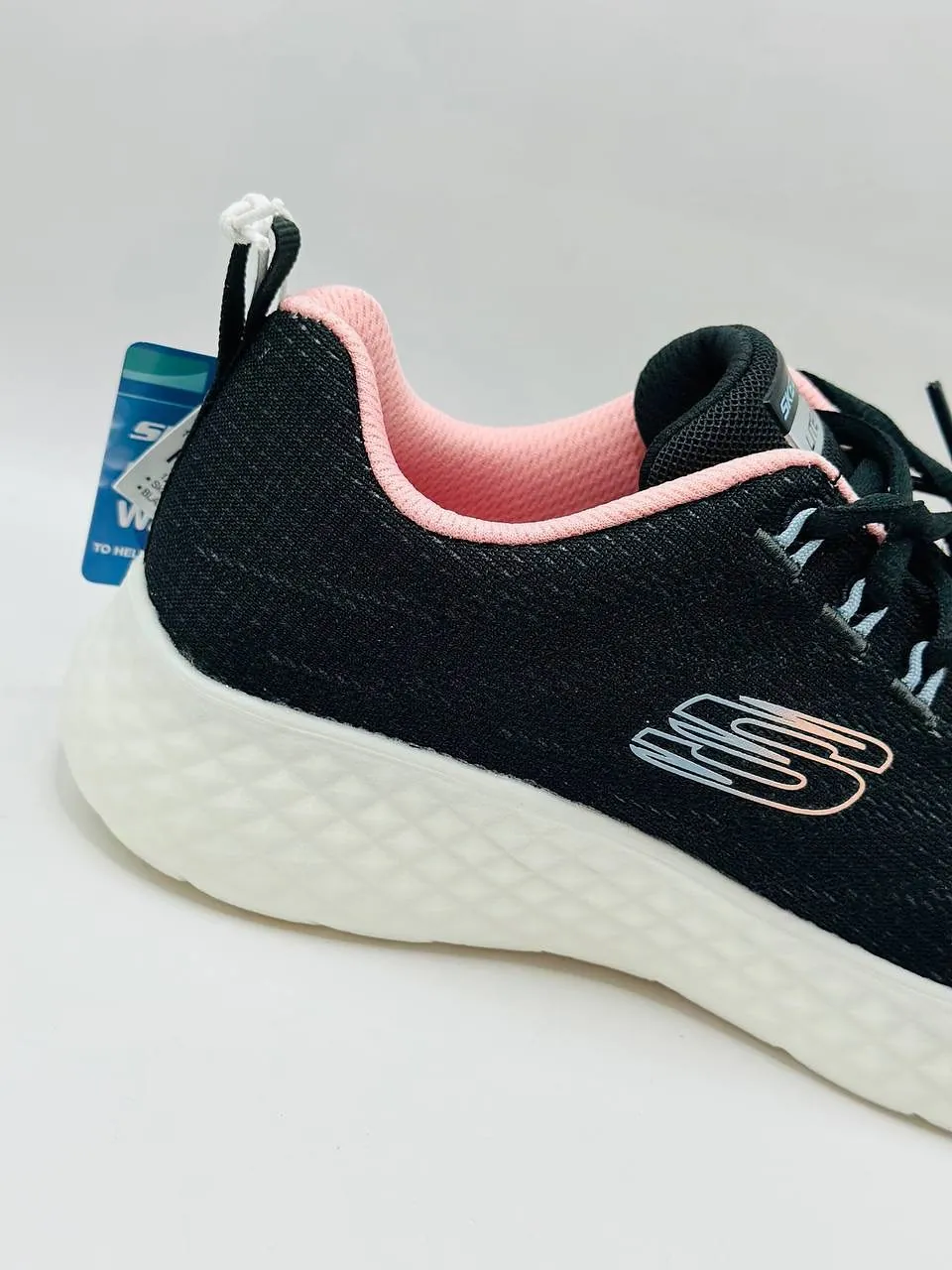 Skechers Black and Pink Sneakers