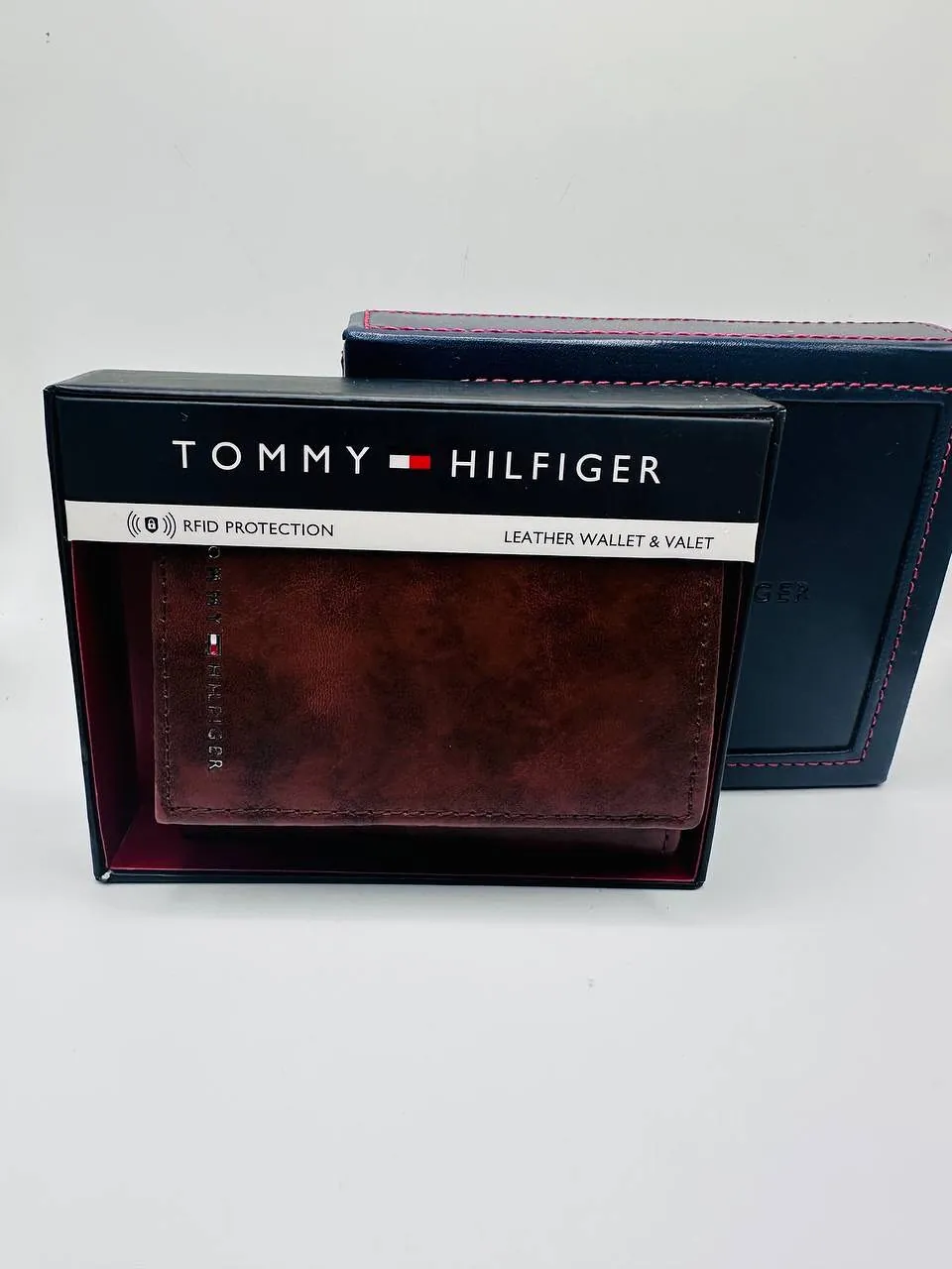 Tommy Hilfiger Leather Wallet & Valet with RFID Protection