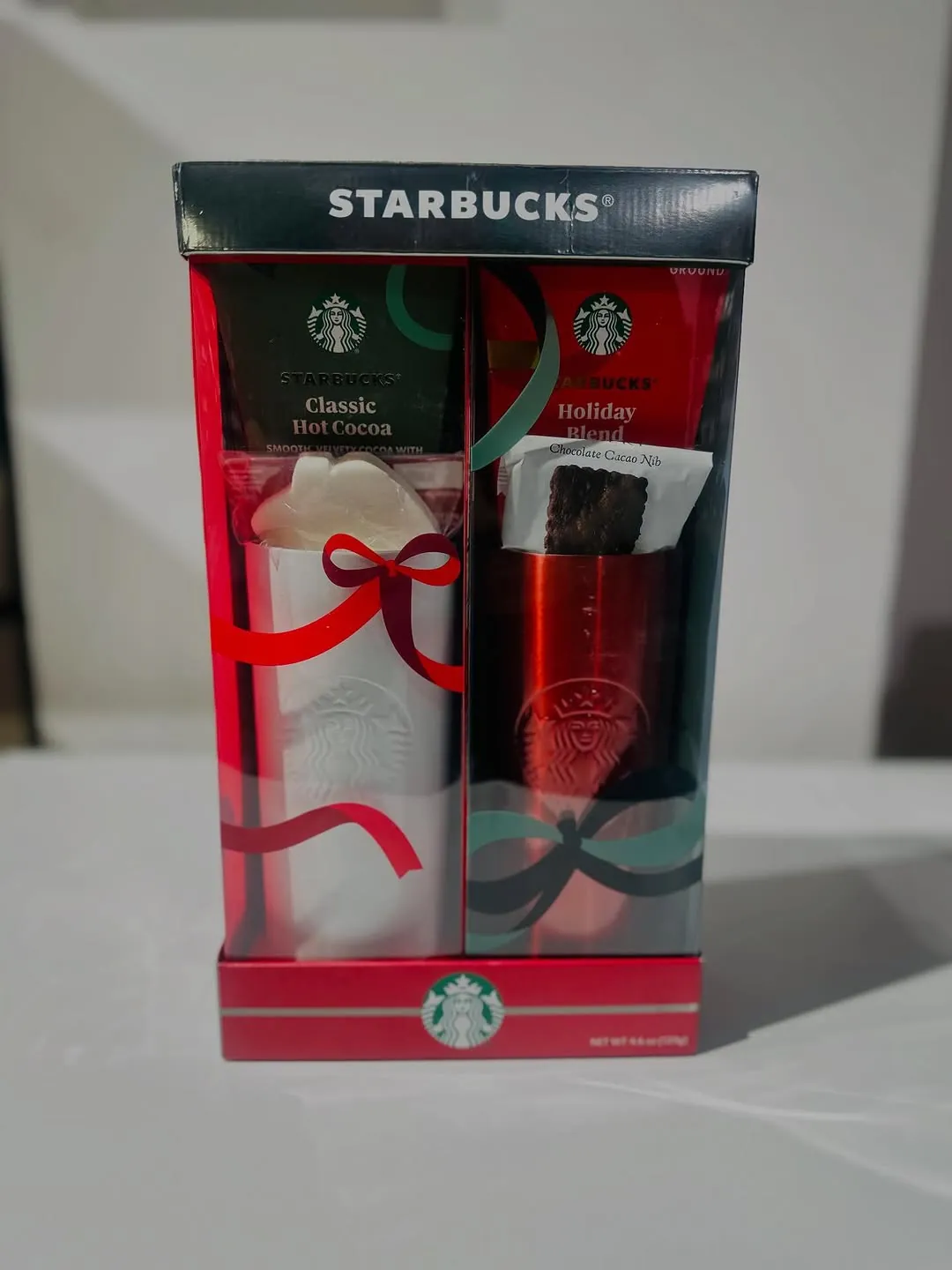 Starbucks Holiday Gift Set with Mugs and Hot Cocoa