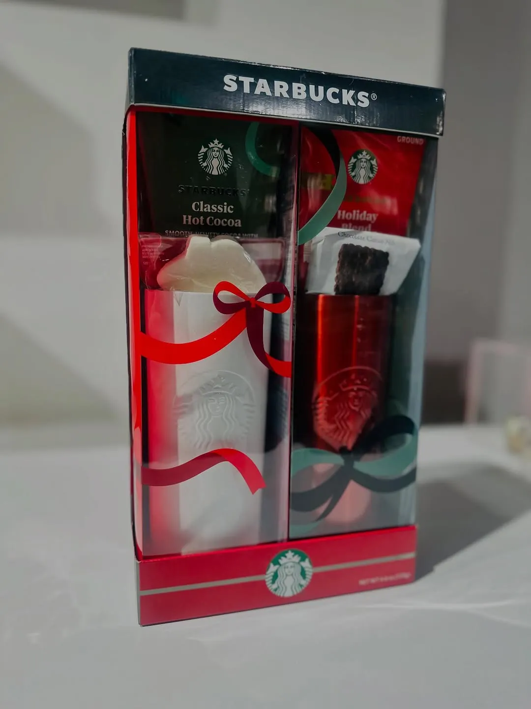 Starbucks Holiday Gift Set with Mugs and Hot Cocoa
