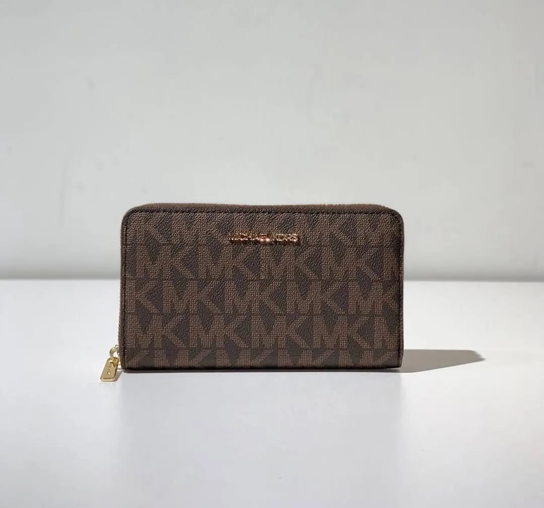 White Embossed Pattern Wallet