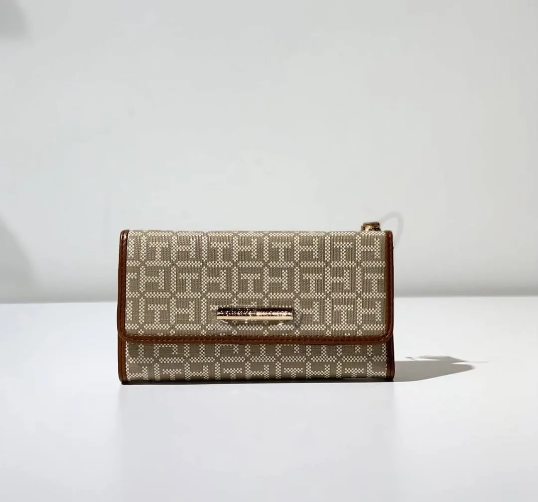 White Embossed Pattern Wallet