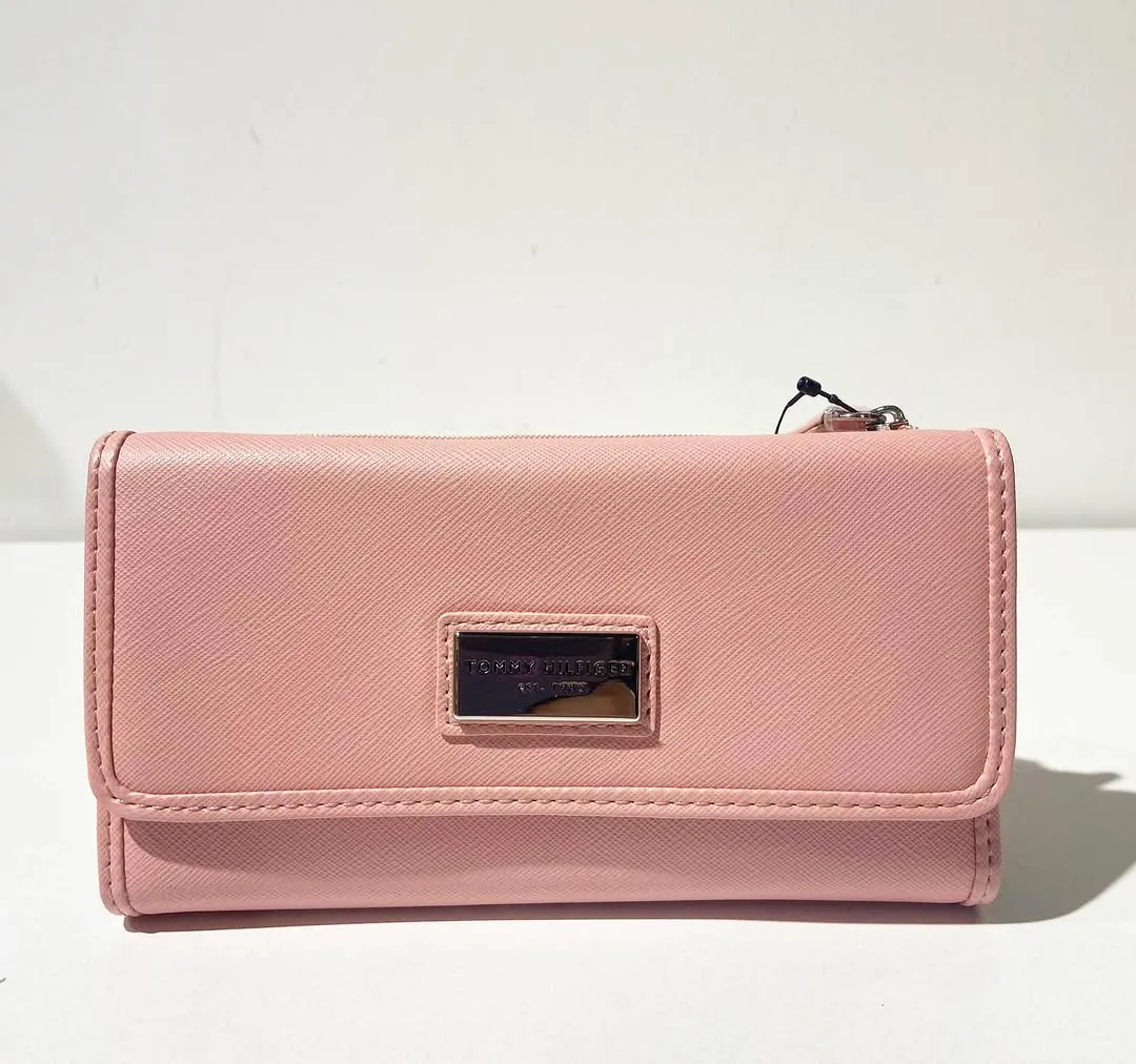 White Embossed Pattern Wallet