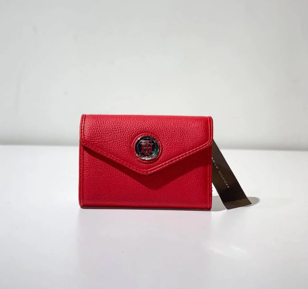 White Embossed Pattern Wallet