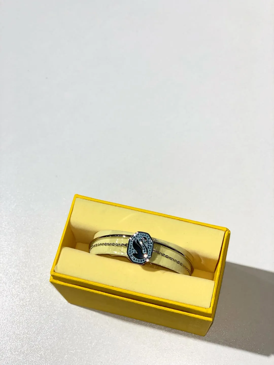 Elegant Ring with Blue Stone