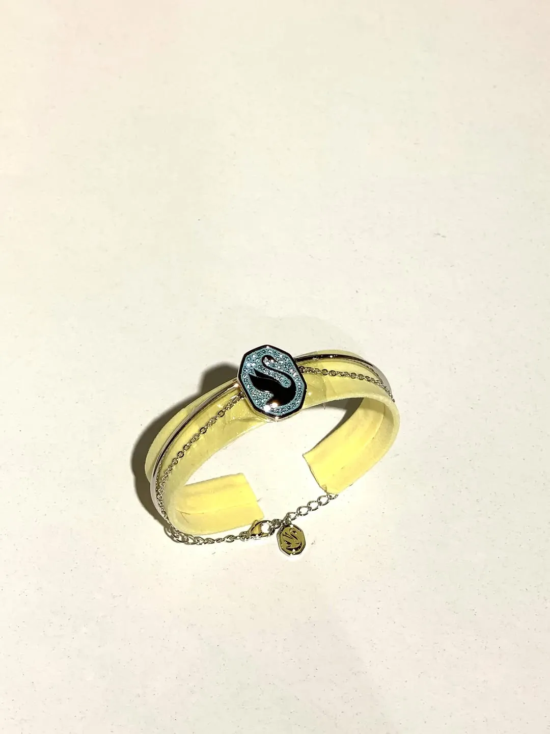 Elegant Ring with Blue Stone