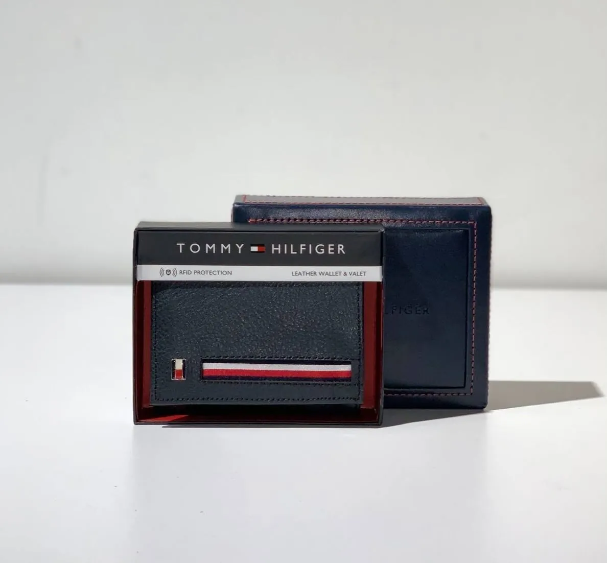 Guess Wallet
