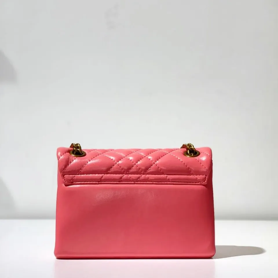 Kurt Geiger Quilted Chain Shoulder Bag