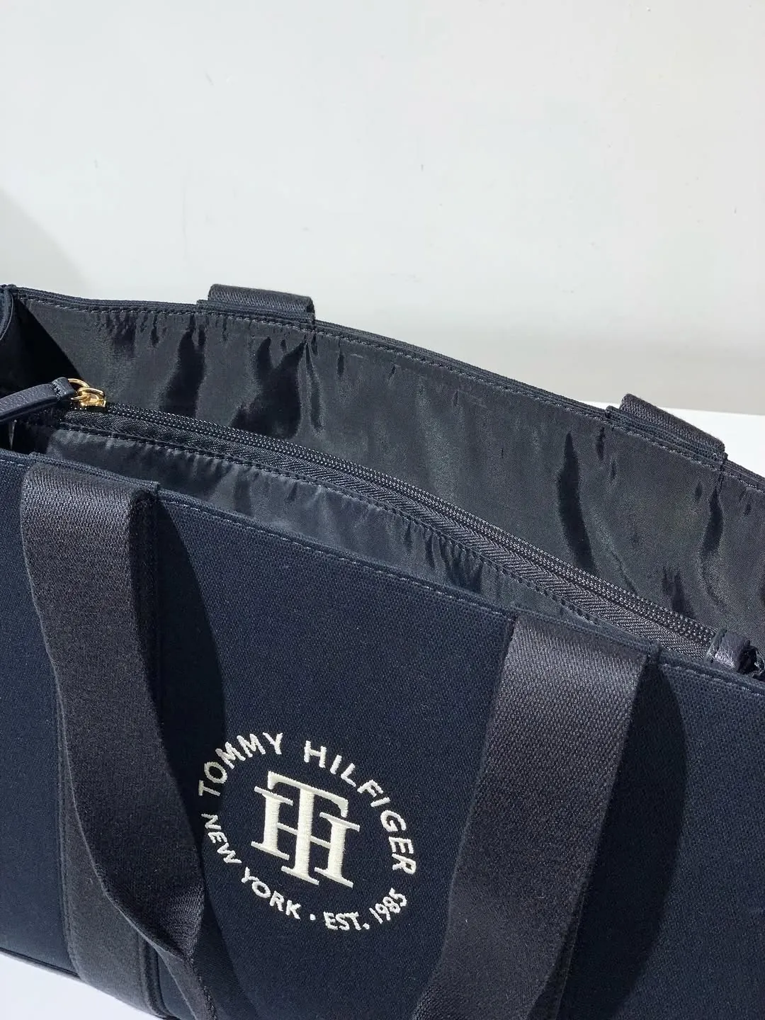 Tommy Hilfiger Tote Bag