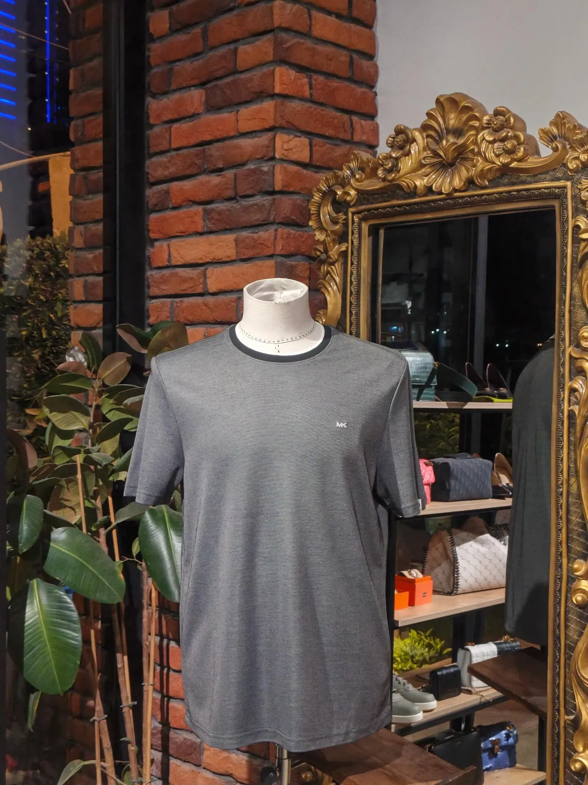 Black Short-Sleeve Zip-Up Polo Shirt