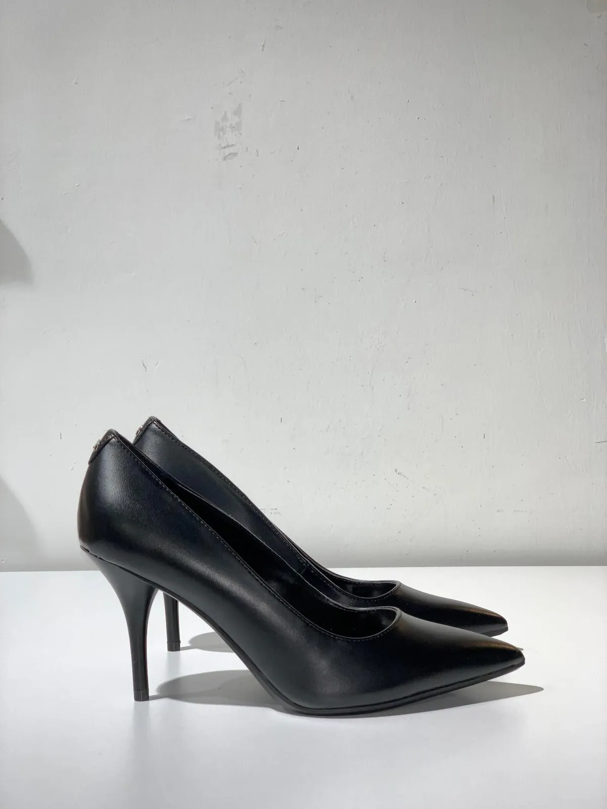 Black Pointed-Toe High Heel Shoes