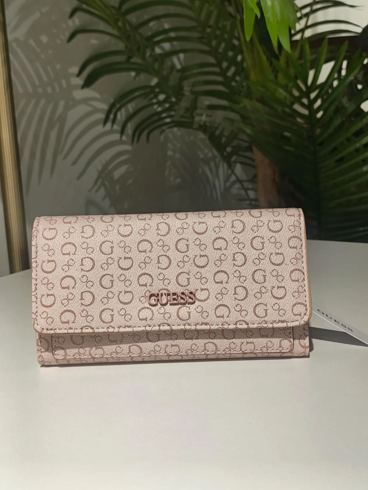 Guess Wallet